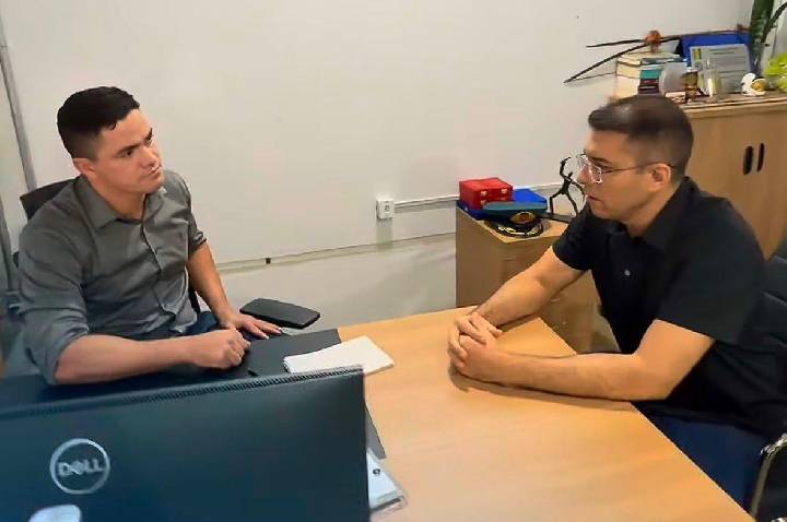 Após série de denúncias, Pedro Geovar apura falta de fraldas e busca solução para pacientes