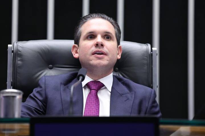 Aprovação da Política Nacional de Minerais Críticos assegura competitividade ao Brasil, diz Motta