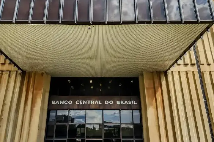 BC aprova aumento de capital do Banco Master após barrar compra do BRB
