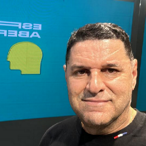 CÍCERO MOURA