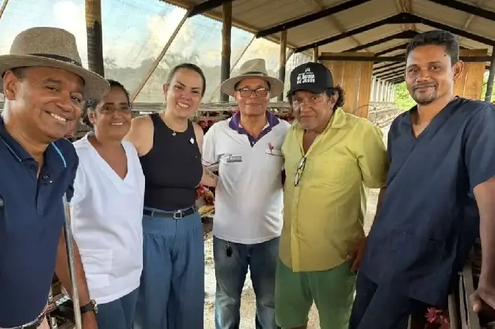 Cláudia de Jesus visita Granja Oliveira em Ji-Paraná para apoiar a agricultura familiar