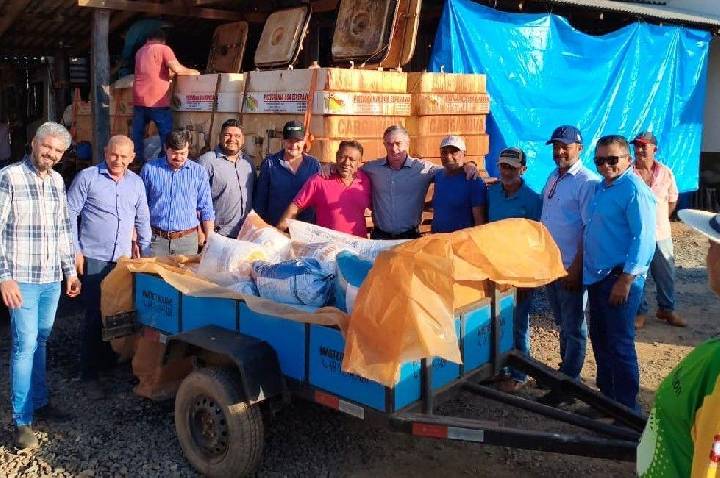 Com investimento de Ezequiel Neiva, piscicultores recebem mais de 400 mil alevinos em Alta Floresta