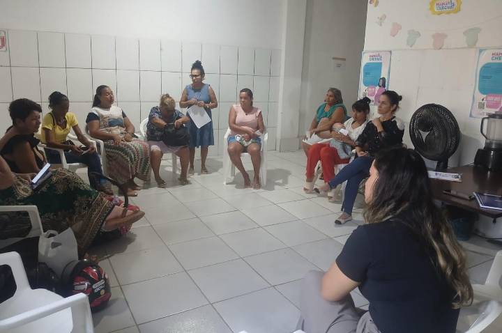 Cras Paulo Freire promove roda de conversa sobre o combate à violência contra as mulheres