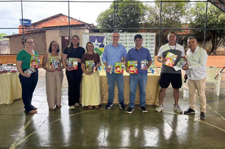 Deputado Alan Queiroz entrega R$ 400 mil em kits odontológicos para alunos da rede municipal, em Espigão D’Oeste