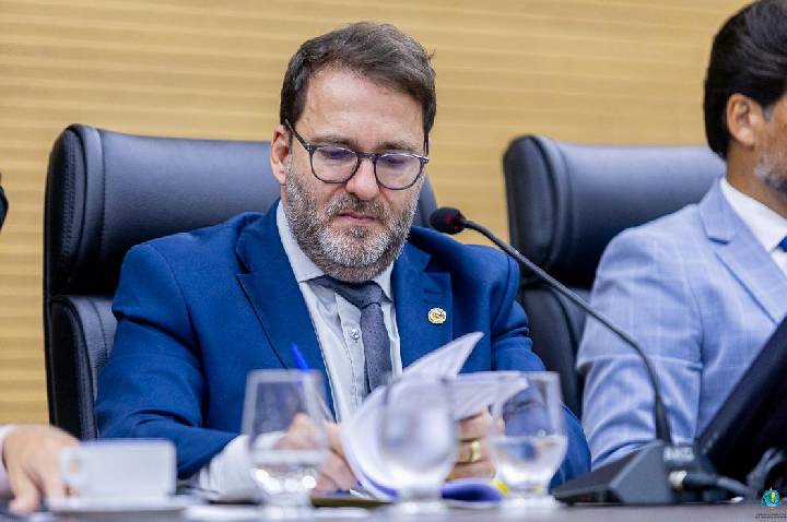 Deputado Alex Redano solicita nova operação tapa-buracos e reforço da sinalização na RO-459