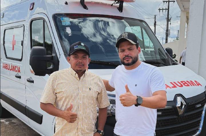 Deputado Edevaldo Neves entrega ambulância de R$ 350 mil para Machadinho d’Oeste e reforça saúde no município