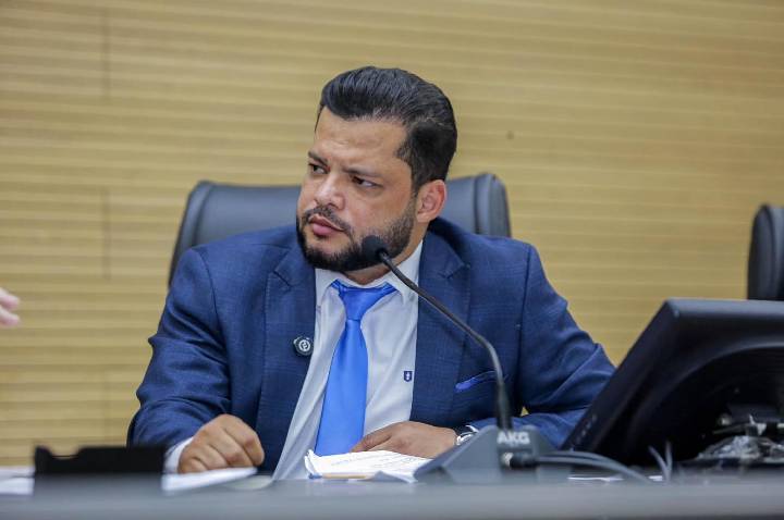 Deputado Edevaldo Neves propõe mutirão de exames de alta complexidade para reduzir filas de regulação