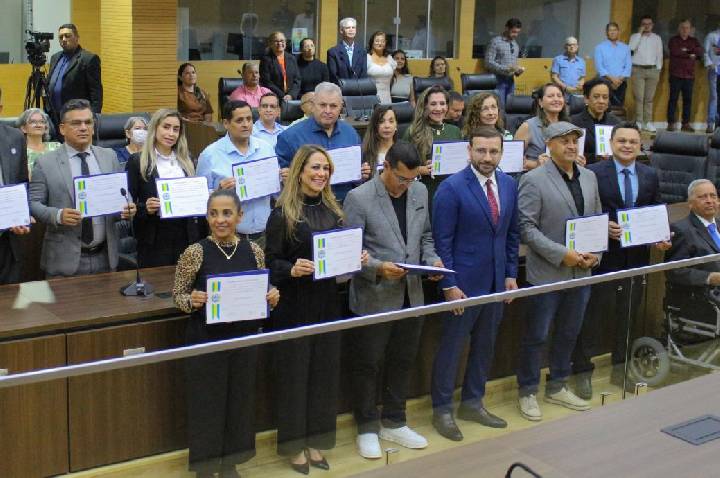 Deputado Ribeiro do Sinpol homenageia Igreja Às Nações por atuação social e evangelística em Rondônia