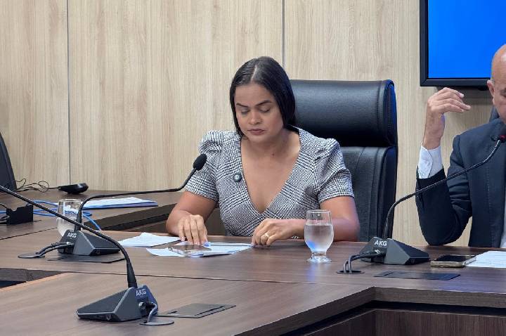 Dra. Taíssa solicita recuperação emergencial da RO-420 em Nova Mamoré