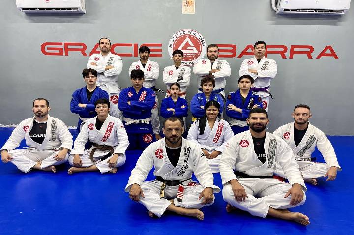 Entre técnica e emoção: Gracie Barra Porto Velho celebra graduações e campeões