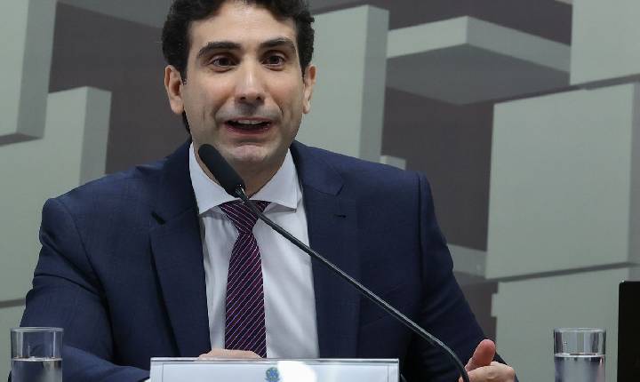 Galípolo vê Brasil mais protegido da volatilidade que outros países