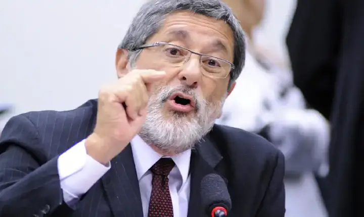 Guerra expõe risco energético do Brasil, diz ex-chefe da Petrobras