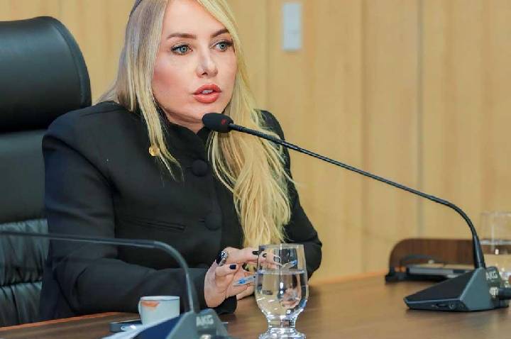 Ieda Chaves propõe tornozeleira rosa como reforço à proteção de mulheres em Rondônia