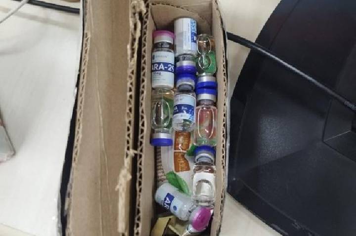 PF apreende medicamentos irregulares no Aeroporto de Maringá
