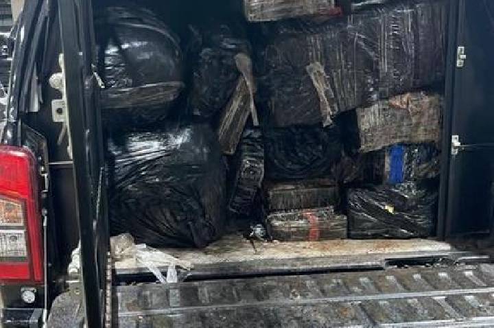 PF e PM/PR localizam mais de 370 kg de maconha no Paraná