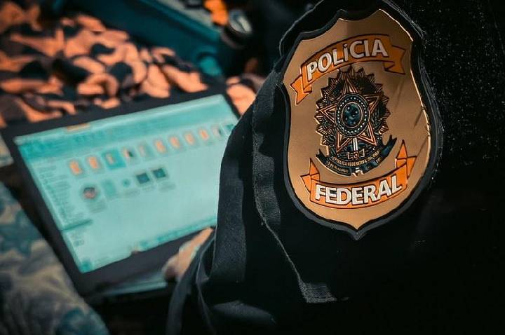 PF e PM/RJ prendem foragido por estupro de vulnerável