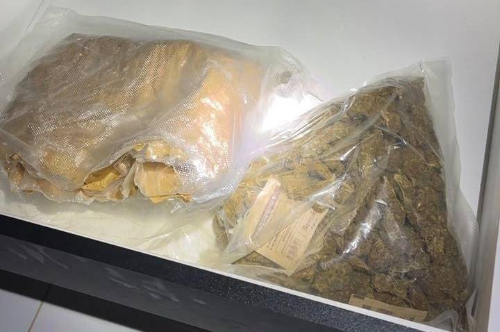 PF reprime tráfico interestadual de drogas por via postal