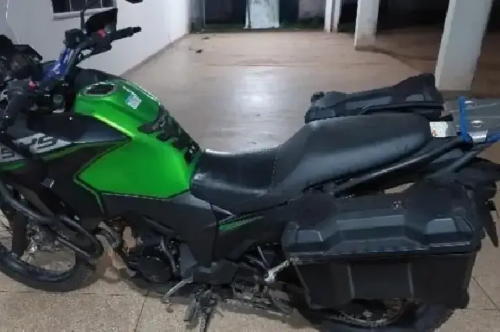 PM recupera motocicleta roubada durante operação em Nova Mamoré
