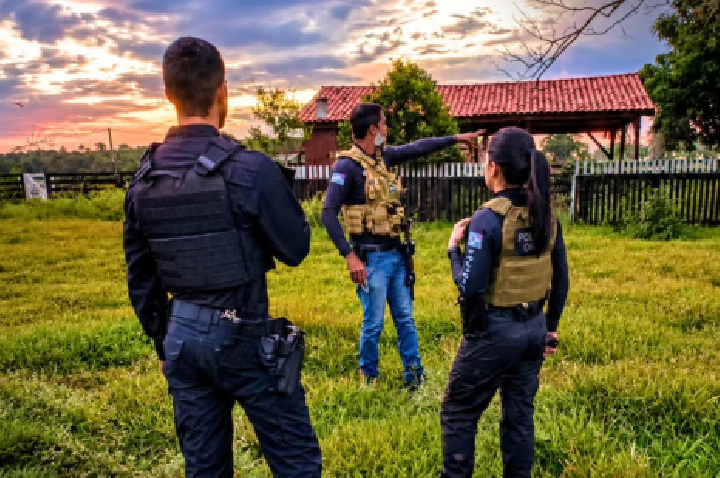 Polícia Civil cumpre mandado contra vigilante de escola investigado por tráfico de drogas em Costa Marques