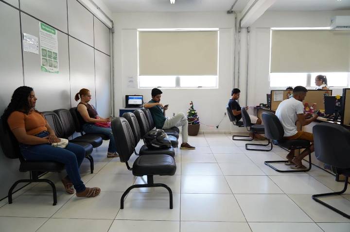 Sine Municipal disponibiliza mais de 50 novas vagas de emprego em PVH