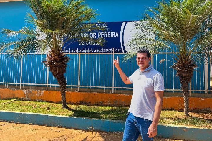 Vereador Adalto de Bandeirantes visita UBS de União Bandeirantes e verifica atendimento e disponibilidade de medicamentos