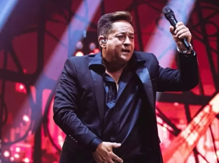 Cantor Leonardo Causa Polêmica ao Cantar Fora do Ritmo; Vídeo Viraliza nas Redes Sociais