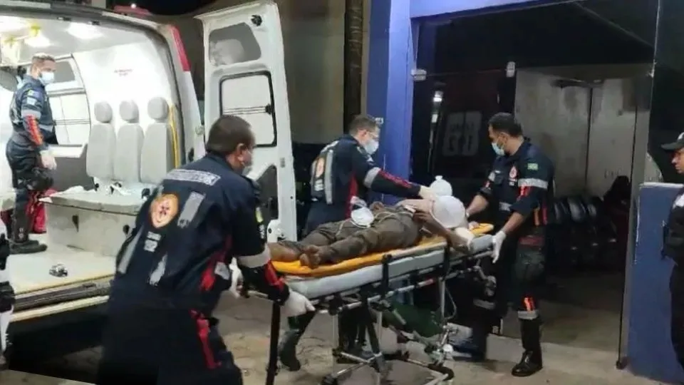 Homem em situação de rua é espancado e sofre traumatismo craniano no Cai N'Água