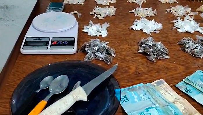Denarc apreende drogas e dinheiro em operação no bairro Porto Cristo