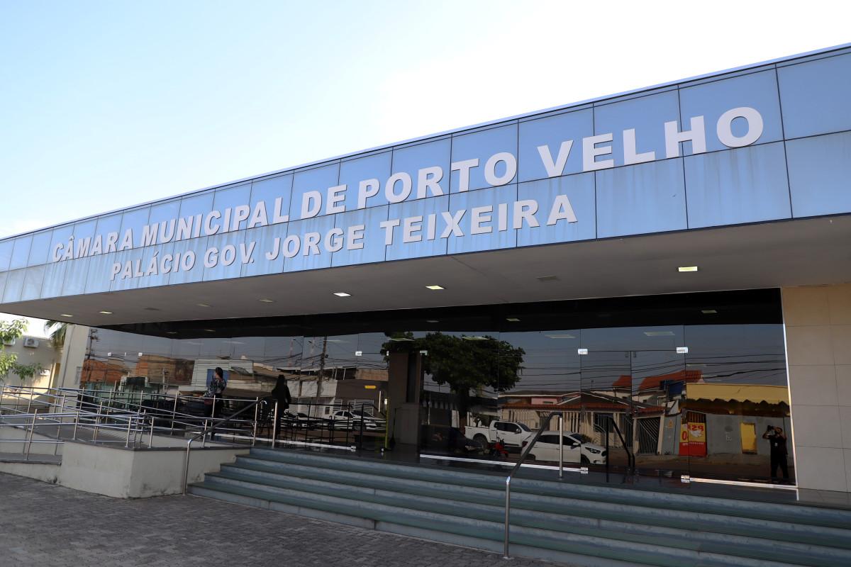 Novo Presidente Identifica Irregularidades e Suspende Concurso da Câmara Municipal de Porto Velho