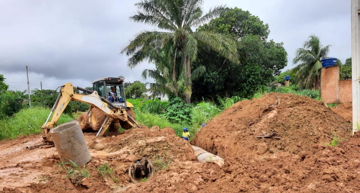 Prefeitura de Jaru realiza obras de manutenção e ampliação de drenagem na Rua Jorge Amado, Setor 7