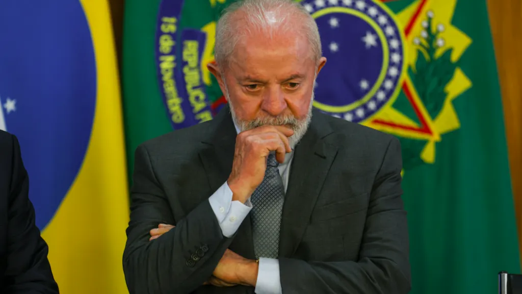 Maior parte do Brasil culpa Lula por aumento de preços