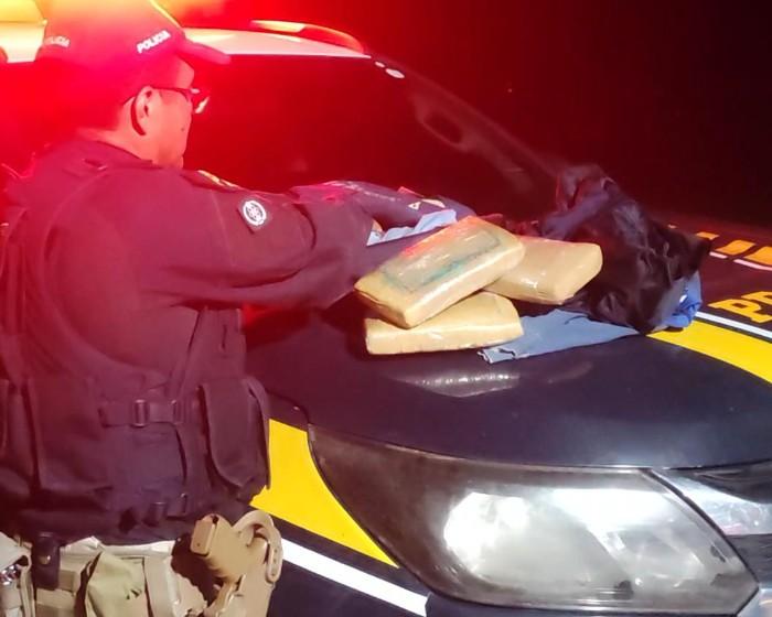 PRF prende passageiro com 4 kg de maconha em ônibus na zona fronteiriça