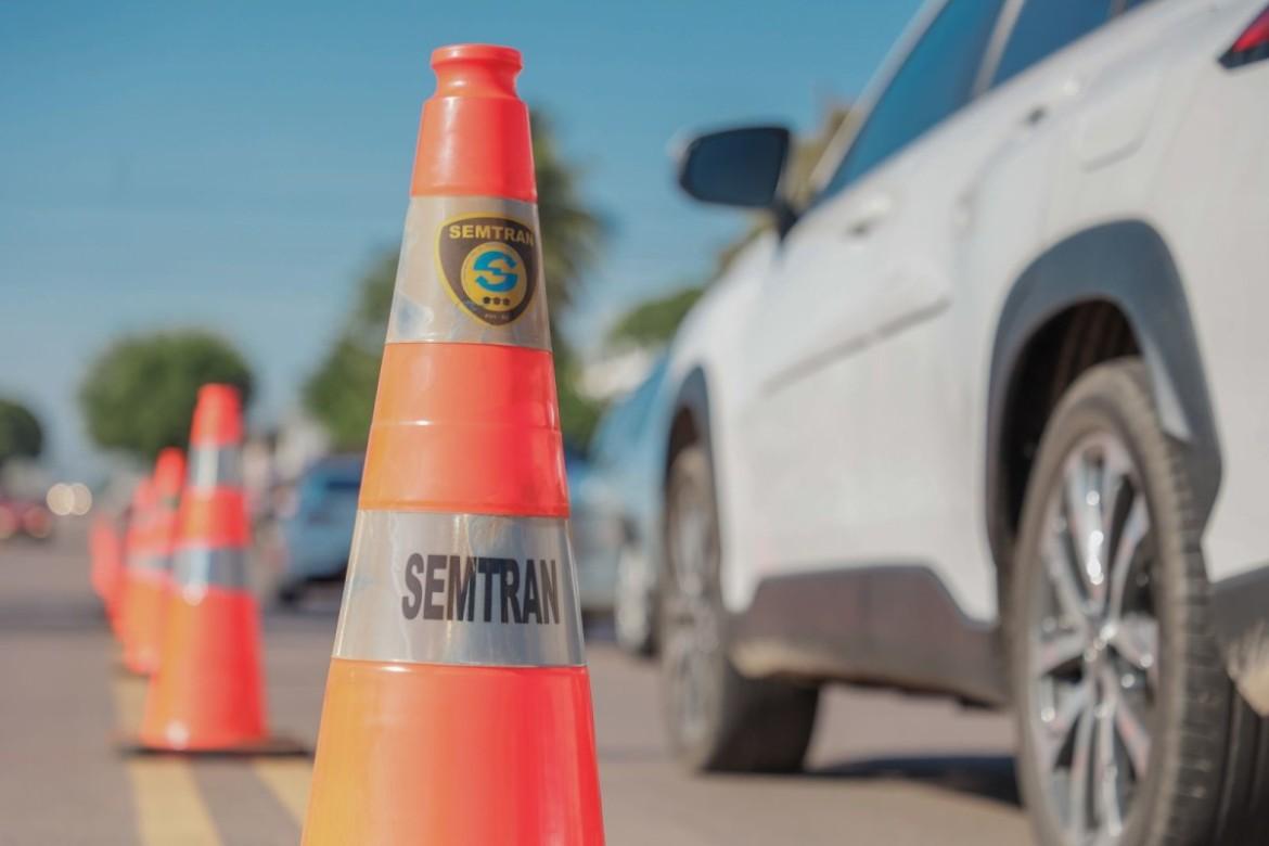 Secretaria proíbe estacionamentos de veículos em locais de Carnaval e alerta para remoções