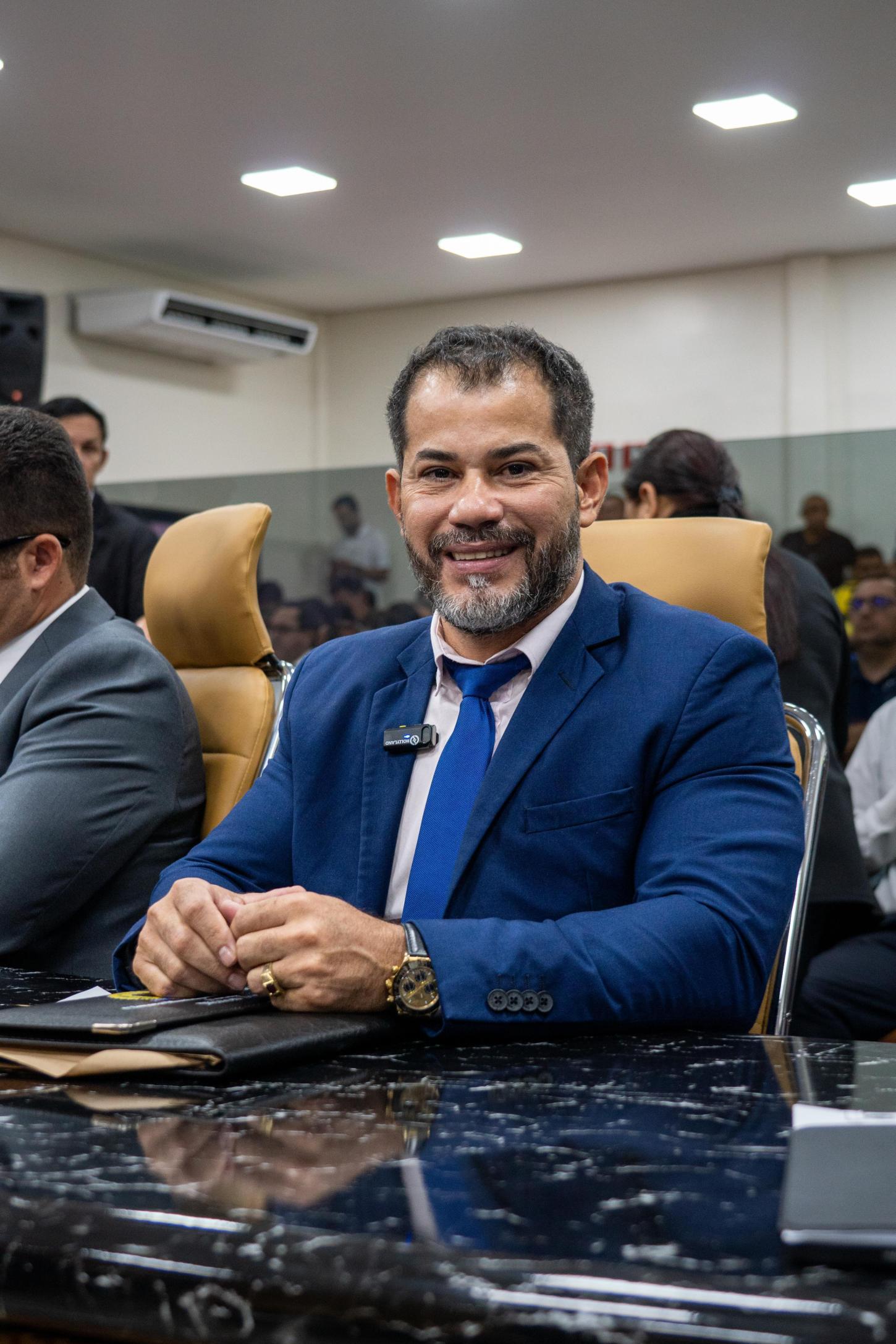 Vereador Nilton Souza participa da Abertura do Ano Legislativo e destaca trajetória de superação e compromisso com Porto Velho
