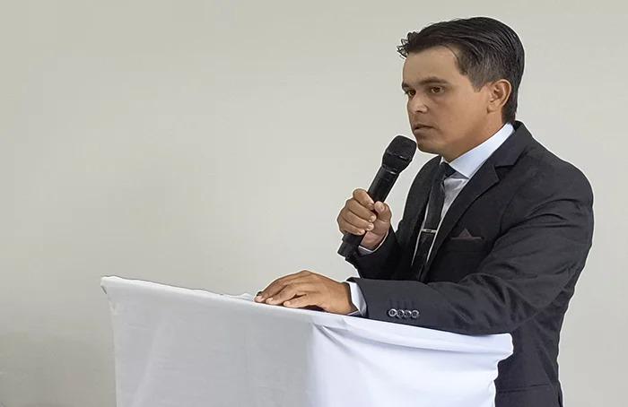 Vice-prefeito Eliezer Paraíso assume Secretaria de Agricultura de Chupinguaia
