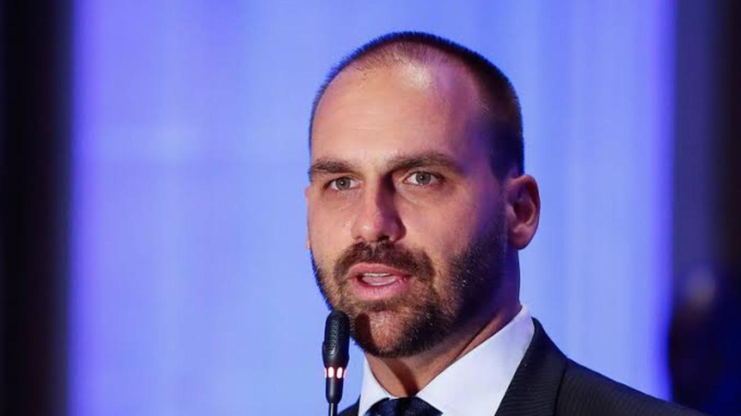 O autoexílio de Eduardo Bolsonaro