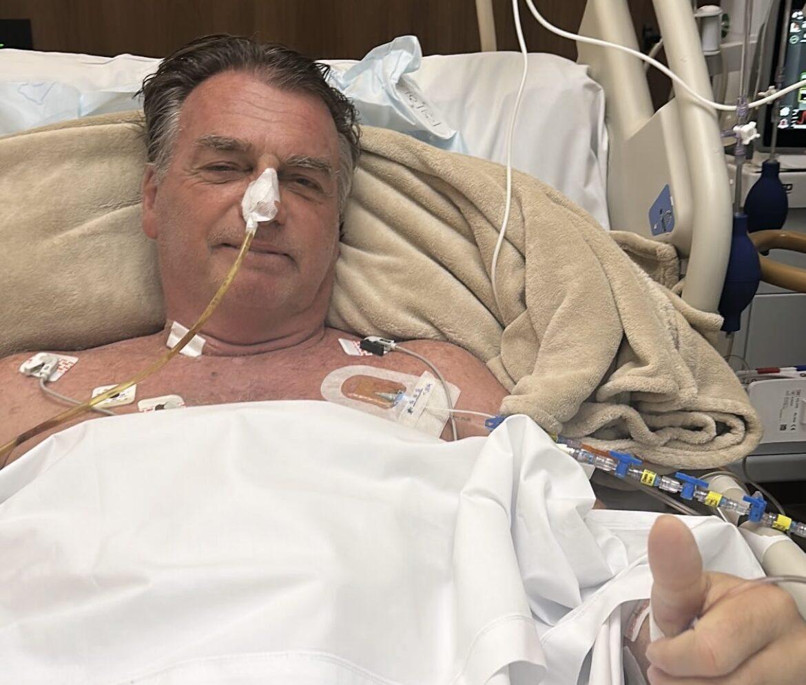 Bolsonaro faz tomografias de controle e resultados não mostram complicações