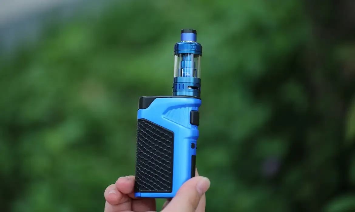 Campanha alerta para perigos do cigarro eletrônico com ajuda de gamers