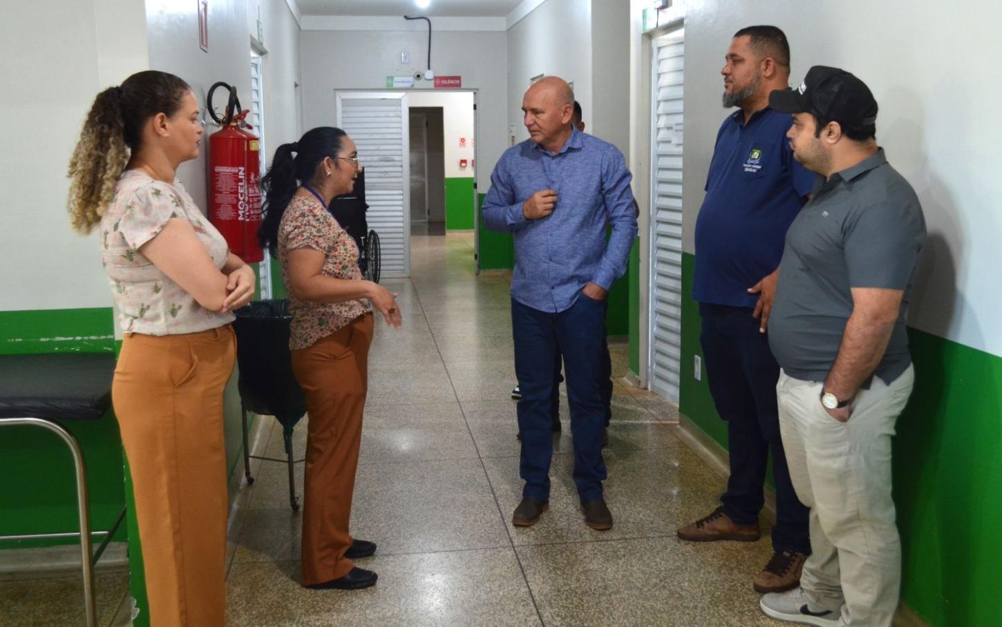 Ampliação do estacionamento do hospital em Alta Floresta ganha apoio do deputado Ezequiel Neiva