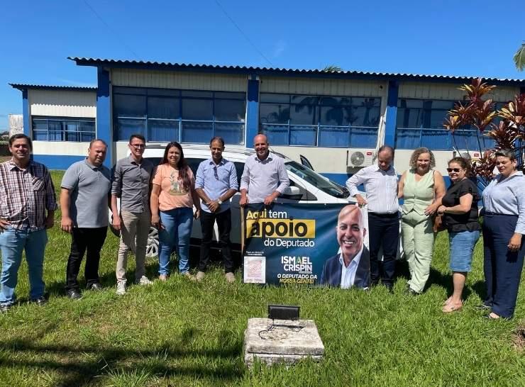 Deputado Ismael Crispin entrega veículo para reforçar a saúde básica em Colorado do Oeste