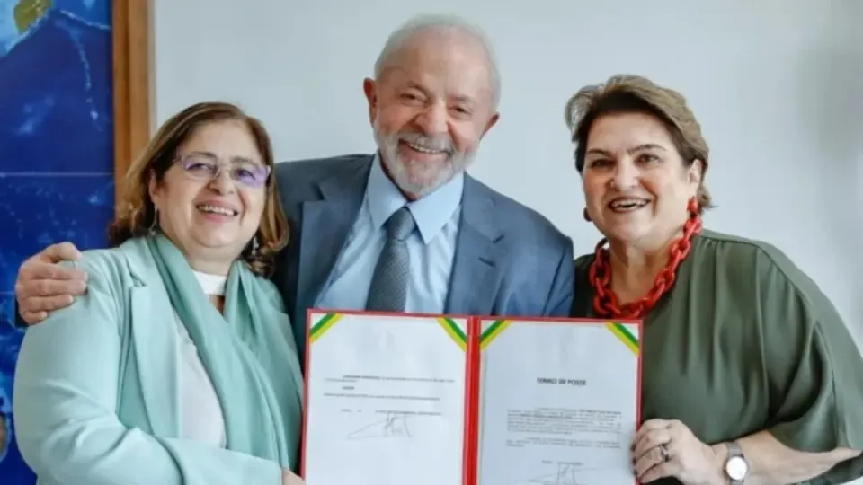 Lula demite Cida Gonçalves e nomeia Márcia Lopes no Ministério das Mulheres