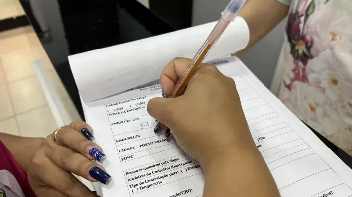 Prefeitura de Porto Velho abre processo seletivo com mais de 600 vagas e salários de até R$ 9,3 mil