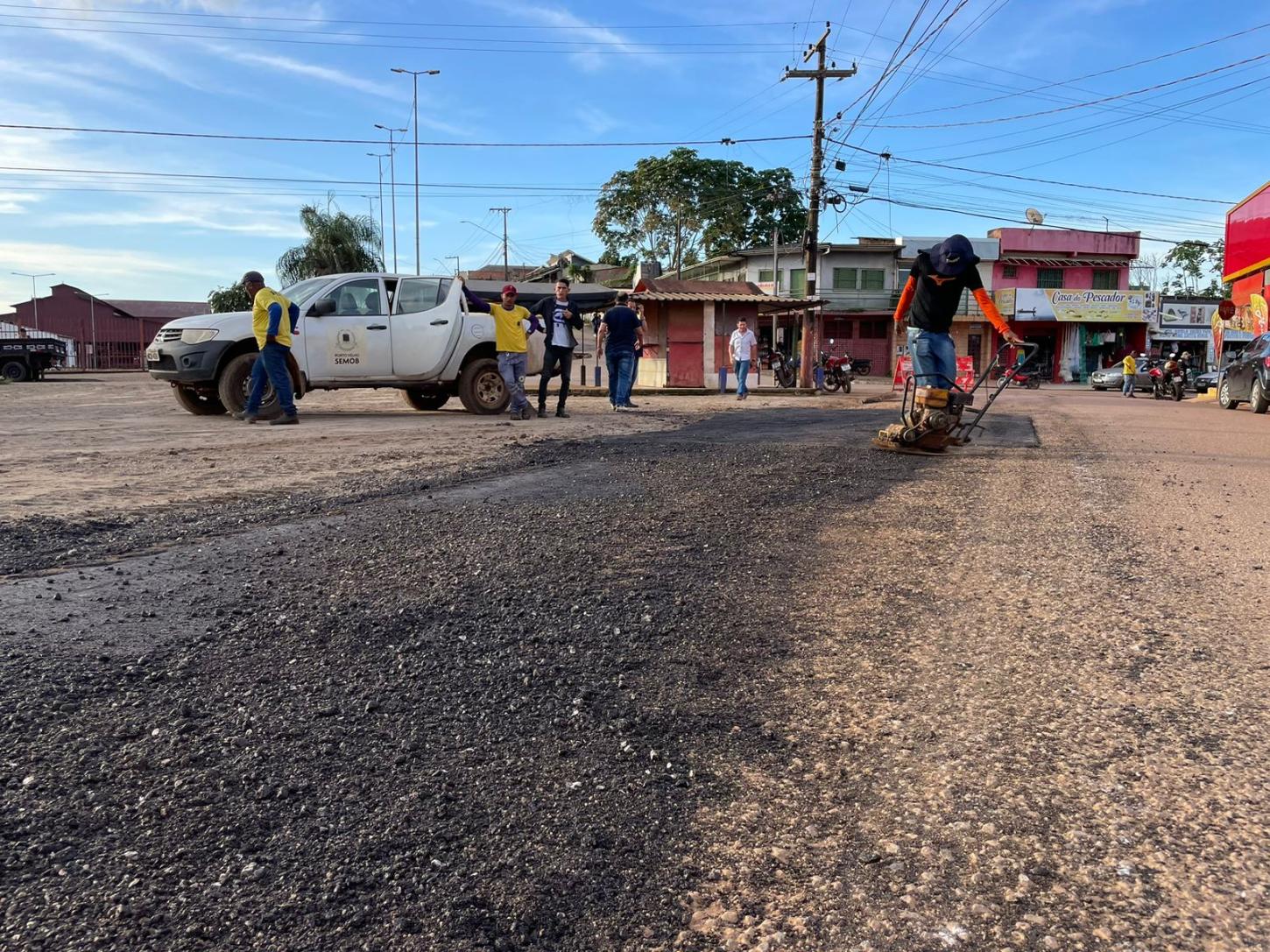 Prefeitura de Porto velho realiza operação tapa-buraco no bairro Cai N’ Àgua a pedido do Vereador Wanoel Martins