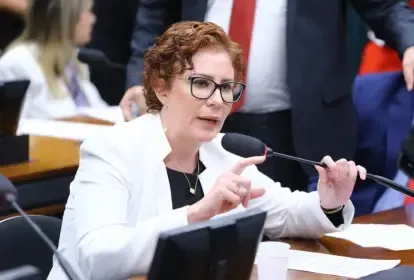 STF condena Carla Zambelli a 10 anos de prisão por invasão ao sistema do CNJ e falsidade ideológica