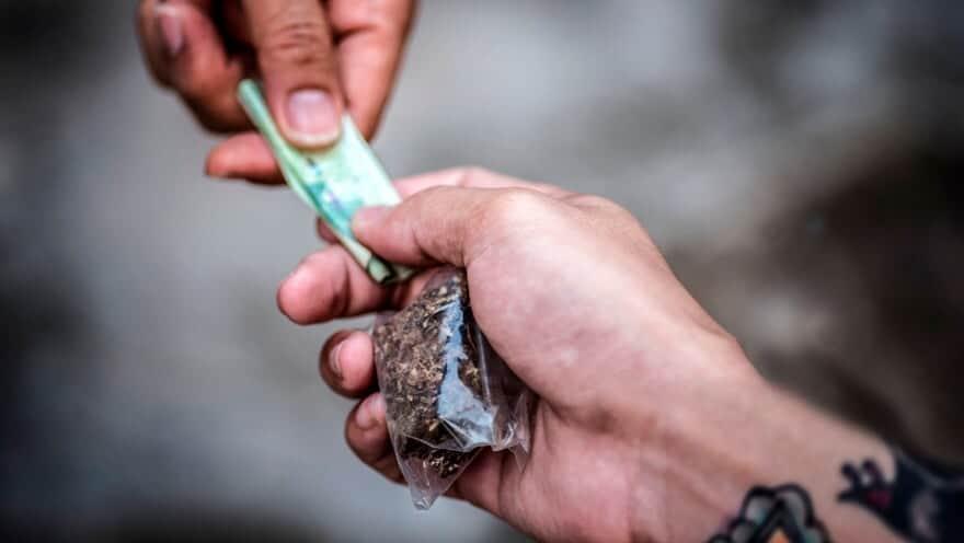 BPChoque prende jovem que trabalhava fazendo “diárias” para traficante no Orgulho