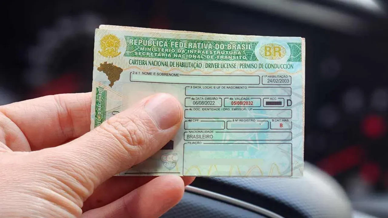 Câmara aprova projeto que amplia exame toxicológico para todos os motoristas e prevê CNH gratuita para pessoas de baixa renda