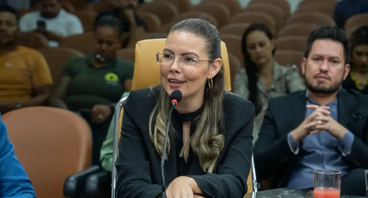 Dinheiro nas mãos do Portovelhense. É isso que diz a emenda da vereadora Sofia Andrade prevê