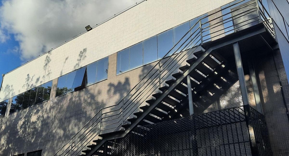 Estudantes se unem em manifestação para exigir melhorias no restaurante universitário