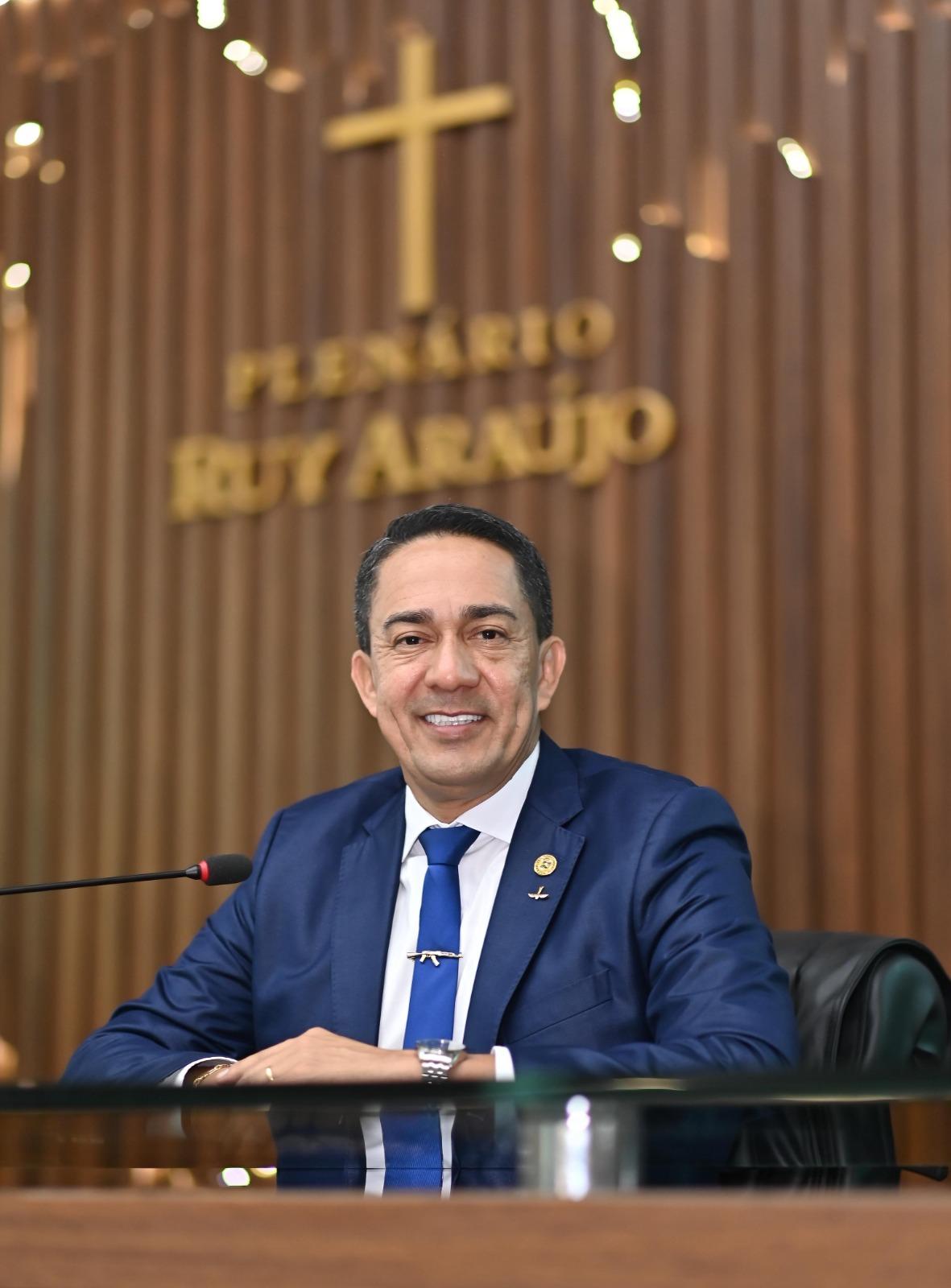 Eyder Brasil busca em Manaus aliança para fortalecer segurança nas fronteiras