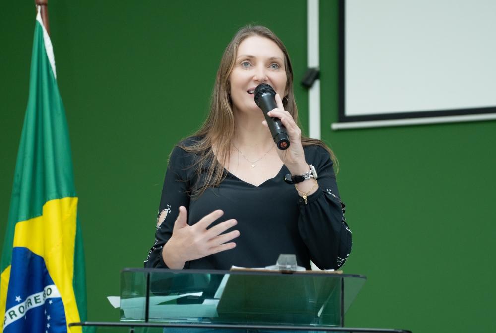 Gislaine Lebrinha garante R$ 400 mil para a saúde de Vale do Paraíso